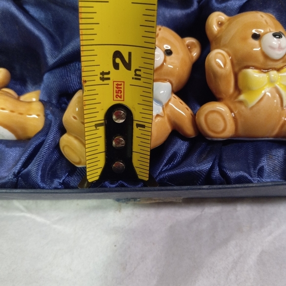 3)- Vintage Russ Berrie Bears Sat Posing Porcelian Ceramic Miniature Ornaments - Picture 6 of 9